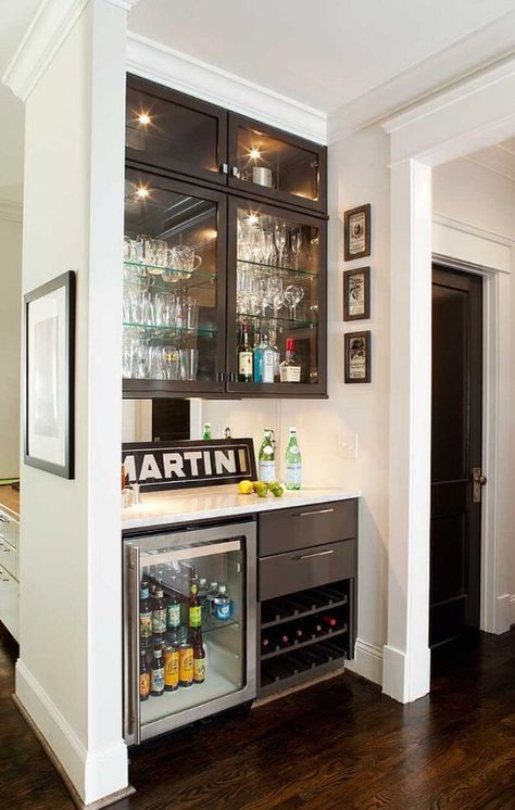 Converting kitchen desk into bar. Small Home Bar Ideas, Bar Closet, Small Wet Bar, Bar Remodel, Small Bars For Home, Bar Nook, Bar Deco, Bar In Casa, Kitchen Desks