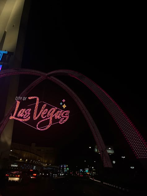 Nightlife Las Vegas Gp Aesthetic, Vegas Asthetic Picture, Las Vegas Neon Signs, Las Vegas Astetic, Las Vegas Mood Board, Las Vegas Aesthetic Pictures, Las Vages Aesthetic, Vegas Asethic, Las Vegas Lifestyle