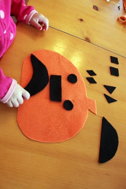 Halloween Activities For Preschoolers, Pumpkin Activity, Halloween Activities Preschool, Different Faces, Grandparenting, Activities For Preschoolers, Halloween Preschool, Toddler Activity, Fall Preschool