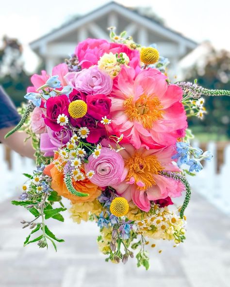 Turquoise Bouquet, Bright Wedding Bouquet, Botanical Aesthetic, Wildflower Wedding Theme, Floral Cottage, Cascade Bouquet, Wedding Theme Colors, Beautiful Bouquet Of Flowers, Wildflower Wedding