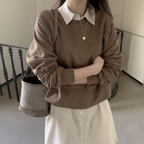 Soft Brown Outfit, Light Brown Outfit, Brown Beige Outfit, Academia Outfits, Looks Pinterest, Korean Outfit Street Styles, Korean Casual Outfits, Outfit Vintage, Wardrobe Tips