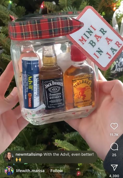 Mini Alcohol Gift Ideas, Diy Yankee Swap Gifts, Mini Stocking Gift Ideas, Secret Santa Gift Ideas For Coworkers $25, Yankee Swap Gift Ideas $25, Yankee Swap Ideas, Secret Santa Gift Ideas For Coworkers, Adult Christmas Gift Ideas, Mini Bar In A Jar