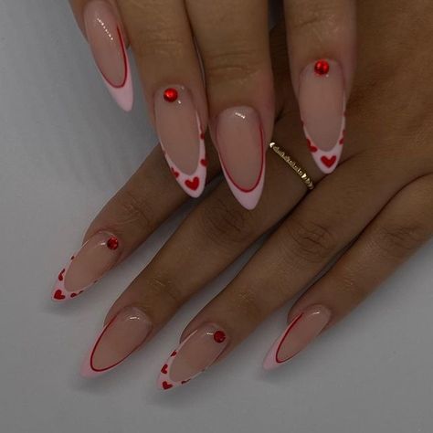 25 really cute Valentine's day nails to celebrate self love! We have minimalist heart nails, simple French tip nails with bows, February nails, red nails & pink nails for every type of nail shape: acrylic nails and short nails included! Red Nails Oval, Cute Oval Nails, Oval Nails Designs, Vday Nails, Unghie Nail Art, Colourful Nails, Girly Acrylic, February Nails, Smink Inspiration