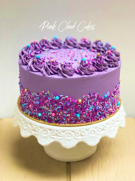 Purple Sprinkle Birthday Cake, Purple Confetti Cake, Purple Cake With Sprinkles, Pretty Birthday Cakes Purple, Purple Cake Decoration, Pink And Purple Cake Ideas Simple, Threenager Cake Ideas, Bright Cake Ideas, Confetti Cake Decoration