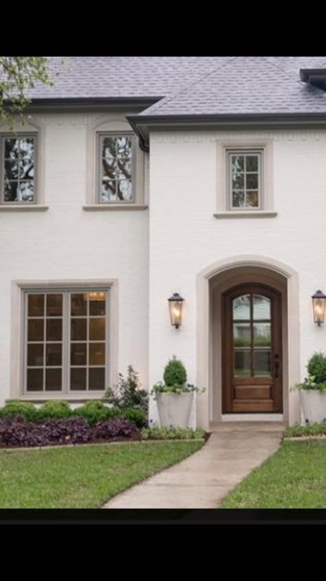 Neutral House Colors Exterior Stucco, Beige Window Trim Exterior, Half Brick Half Stucco Exterior, Cream Houses Exterior, Tan Window Trim Exterior Houses, Cream Colored Houses Exterior, White House Tan Windows, Terra Cotta Brick House Exterior, Brown Exterior Windows