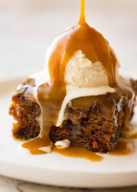 Sticky Dates, Sticky Date, Sticky Date Pudding, Date Pudding, British Desserts, Toffee Pudding, Sticky Toffee Pudding, Sticky Toffee, Banana Coconut