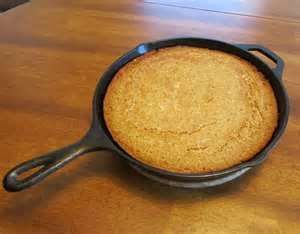 Masa Harina Cornbread with Sour Cream Recipe by CHUCKLES0719 via @SparkPeople Masa Harina Cornbread, Cast Iron Skillet Cornbread, Sour Cream Cornbread, Iron Skillet Cornbread, Sean Brock, Delicious Cornbread, Baking Breads, Potluck Side Dishes, Mexican Cornbread