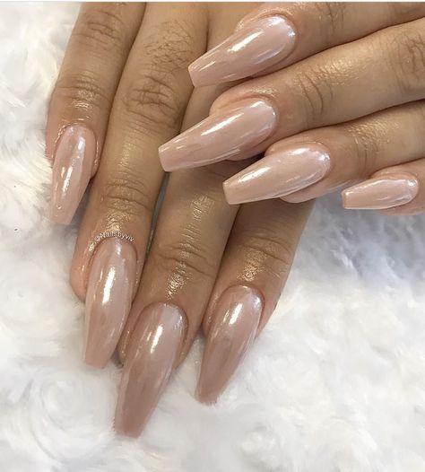 Crome Nails Beige, Neutral Chrome Nails Coffin, Crome Nude Nail, Nude Chrome Nails Coffin, Tan Crome Nails, Chrome Nails By Skin Tone Range, Chrome Nails Nude Base, Ivory Chrome Nails, Nude Chrome Nails Designs