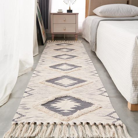 Rug With Tassels, Farmhouse Runner Rug, Modern Boho Bedroom, Boho Runner Rug, Modern Rug Runner, Living Room Mats, Kitchen Rugs Washable, Entryway Runner, Runner Rug Entryway