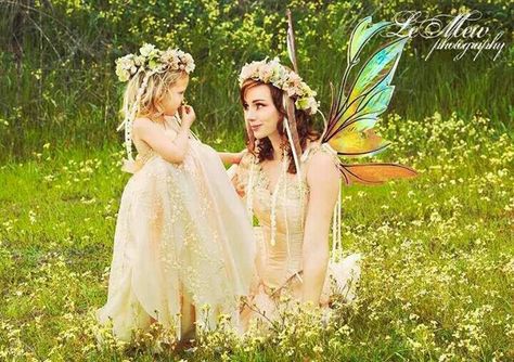 Fairy Photo Shoot, Mother Daughter Pictures, Photo Props Diy, Fairy Photoshoot, Fairies Photos, Disney Costumes, Fairy Costume, Mother And Daughter, Diy Photo