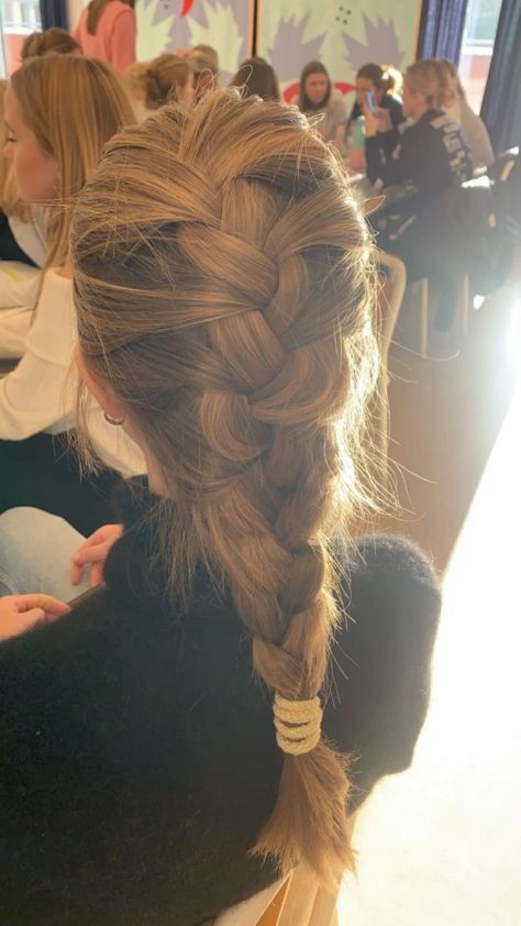 #BEAUTY ,#RELATIONSHIPS#Fashion#Animals#Outfits#Winter Outfits#Animals Swedish Braids Hairstyles, Swedish Hairstyles, Scandinavian Braids, Scandinavian Hairstyles, Swedish Blonde Hair, Swedish Braid, Scandinavian Hair, Hair Jewerly, 2000s Hairstyles