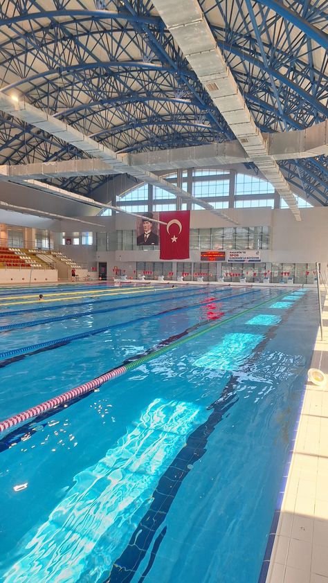 #swimming #photo #pool #suyunhayatı Swimming Motivation, Swimming World, Swimmers Life, Swim Life, Leisure Center, Swimming Sport, Horse Aesthetic, Keep Swimming, Water Polo