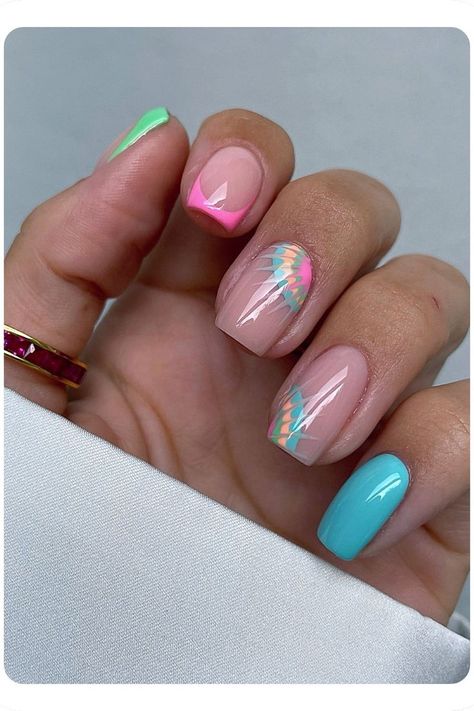 Pastel rainbow blooming gel nails with soft gradients, ideal for those who want a whimsical, smooth transition of colors. Perfect for casual wear or light-hearted occasions. Nails For Quinceanera, Latina Nails Acrylic, Coffin Fall Nails, Gel Nail Ideas, Mexican Nails, Latina Nails, Classy Fall Nails, Nails Acrylic Short, Holiday Acrylic Nails