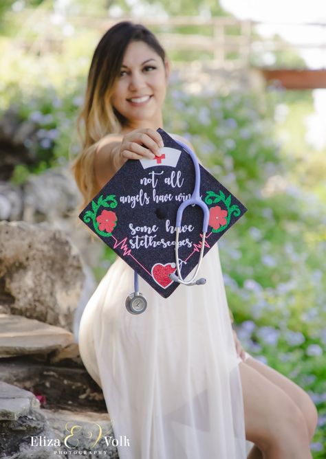 Nursing Graduation Pictures With Friends, Nurse Graduation Pictures Beach, Unique Nurse Graduation Photos, Nursing Grad Pics With Friends, Nurse Practioner Graduation Pictures, Nurse Graduation Cap Designs, Nursing School Graduation Pictures, New Grad Nurse, White Coat Ceremony