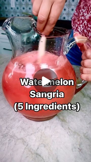 Watermelon Moscato Sangria, Sangria Vodka Recipe, Watermelon Sangria Recipe, Drink For A Crowd, Suzy Mediterranean, Sangria Party, Summer Sangria Recipes, Watermelon Sangria, Summer Wine Drinks