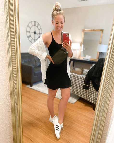 Athletic Dress With Button Down, Athletic Dress Outfit With Jacket, Tennis Dress Outfit With Jacket, Athletic Dress Styled, Casual Tennis Dress Outfit, Styling A Tennis Dress, Style Athletic Dress, Activewear Dress Outfit, Athleisure Dress Outfit