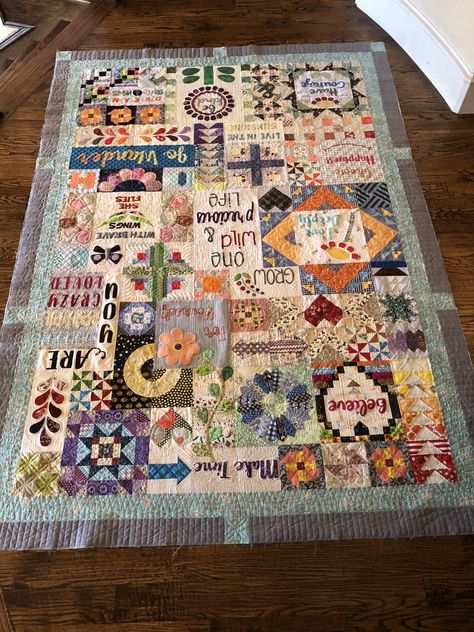 Dear Daughter Quilt Dear Daughter Quilt, Quilt With Words, Happy Quilts, Inspirational Quilts, Patchwork Quilting Designs, Scrappy Quilt Patterns, Dear Daughter, Modern Quilting, Scrappy Quilt