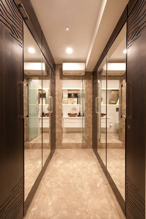 7 Walk-in Closets For Indian Homes (From Sunita Vellapally) Bathroom With Dressing Room, Narrow Closet Design, Walking Wardrobe, Small Dressing Rooms, Wardrobe Laminate Design, Dressing Room Design Modern Luxury, Room Design Modern Luxury, Wardrobe Design Modern, Bedroom With Bathroom