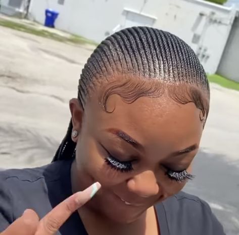 Small Straight Up Cornrows, Tiny Straight Back Cornrows, Carrot Straight Back Hairstyle, Tiny Straight Back Feed In Braids, Conrows Lines Straight Back, Natural Hair Conrows Lines, Extra Small Cornrows, Long Straight Up Cornrows, Straight Back Carrot Hairstyle