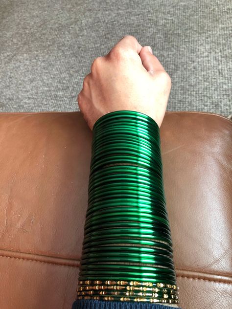 Green glass bangles - Hari chudiya Green Tilla Bangle In Bollywood Style, Green Tilla Bangle For Wedding, Green Bollywood Bangle For Festivals, Green Glass Bangles, Red Glass Bangles Indian, Blue Silk Saree, Red Bangles, Silk Sarees With Price, Indian Wedding Video