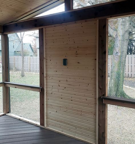 Screened Back Porches, Patio Tv, Screened In Porch Diy, Low Country Homes, Tv Walls, Screened Porch Designs, Porch Fireplace, Porch Addition, Fireplace Tv Wall