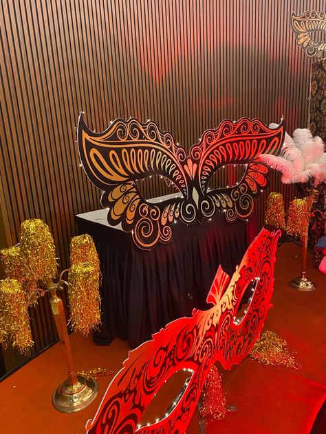 Ball Event, Props Photography, Dance Props, Vegas Theme, Dance Floor Wedding, Magic Props, Surprise Wedding, Creative Things, Party Photo Booth