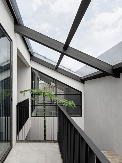 Skylight Balcony, Dog Baths, Industrial Building Design, Wooden Partitions, Tropical Architecture, Italian Interior, Solid Wood Doors, Dog Bath, Private House