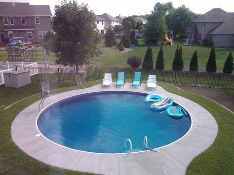 Buried above ground pools Radiant Pools, Inground Pool Landscaping, Pool Cost, Cheap Pool, Best Above Ground Pool, Above Ground Pools, Pool Steps, Pool Landscape Design, Tank Pool