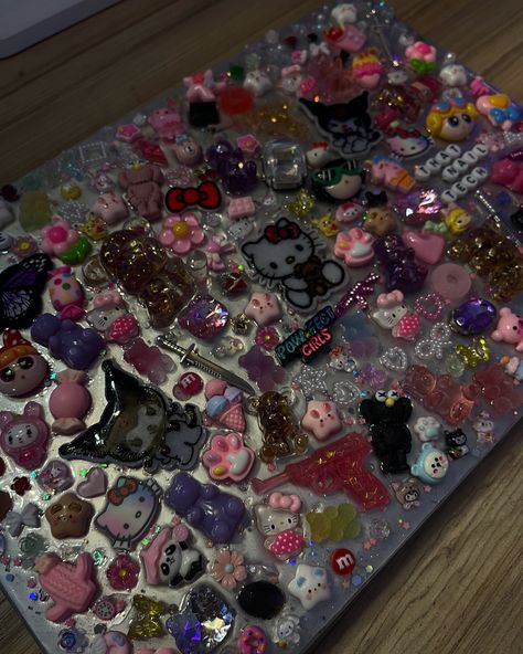 junk mac cases? 😻 tiktok ~ nailznglitz . . . . . . . . . . . . . . . . . . . . . . . #nails #junkcases #junkmac #junkmacbookcase #junk #y2k #y2kcases Junk Aesthetic, Computer Cases, Junk Wallpaper, Junk Macbook Case, Macbook Junk Case, Junk Laptop Case, Mac Case, Mac Book, Bling Phone Cases