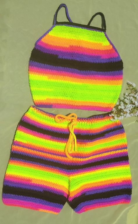 Multicolour crochet shorts and halter top. Multicolour Crochet, Crochet Shorts, Crochet Set, Summer Aesthetic, Halter Top, Crochet Projects, Yarn, Crochet