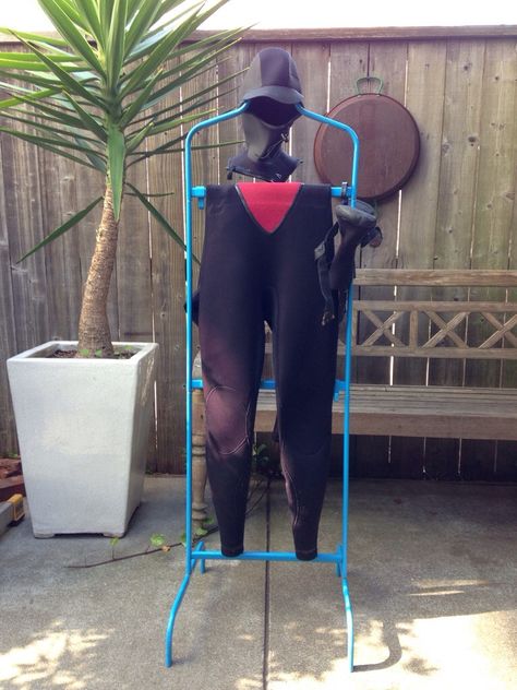 I live in the city. Space inside and out is limited. On top of that I live in complex where my outside space is shared. I needed to figure a place to hang my wetsuit outside that wouldn't take up too much space or be an eye sore either. I bought this Mulig valet stand… Wetsuit Drying Rack, Shower Outside, California Backyard, Pool Storage, Drying Room, Valet Stand, Wild Swimming, Wet Suit, Scuba Gear