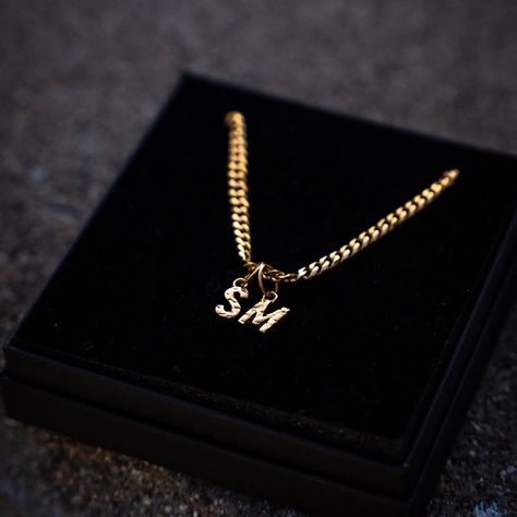 Gold Initial Necklace For Men, Luxury Initial Pendant Chain Necklace, Luxury Initial Pendant Name Necklace, Initial Chain Letter Necklace Men, Luxury Personalized Initial Pendant Necklace, Luxury Jewelry Box, Gold Chains For Men, Initial Necklace Gold, Christmas Gifts For Men