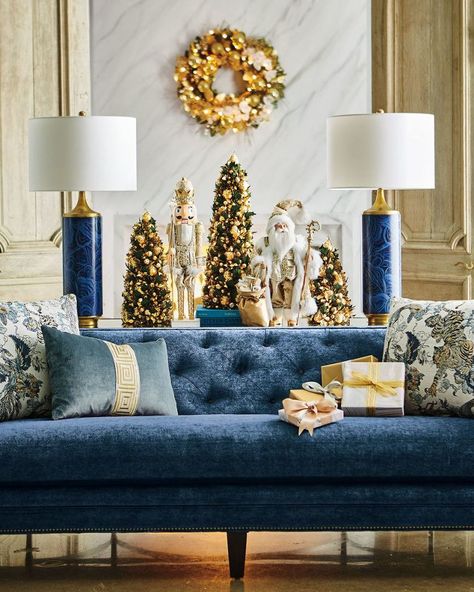 I’m Dreaming Of Blue and White Christmas Decor Green Christmas Decorations, Blue Christmas Decor, Chanukah Decor, Gold Christmas Ornaments, Silver Christmas Decorations, Gold Christmas Decorations, Christmas Decorations Living Room, Christmas Color, White Christmas Decor