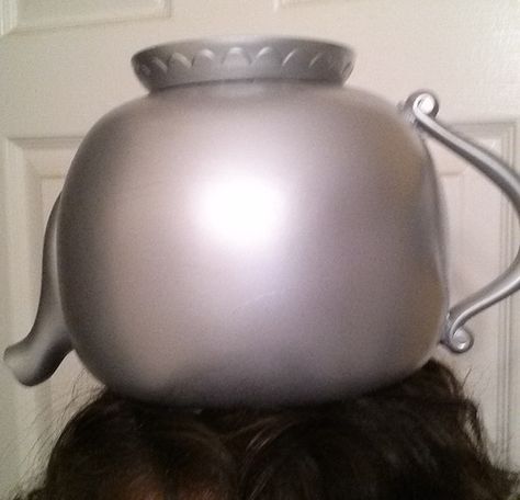 blue-dragon-sparks: “Hi friends! Today I’m going to show you how I made Greg’s teapot hat for my Over the Garden Wall cosplay. I spent a while running around to a bunch of different stores looking at... Greg Otgw Costume, Rock Wall Diy, Garden Rock Wall, Over The Garden Wall Costume, Over The Garden Wall Cosplay, Teapot Hat, Disney Princess Tea Set, Plush Making, Dvd Rack