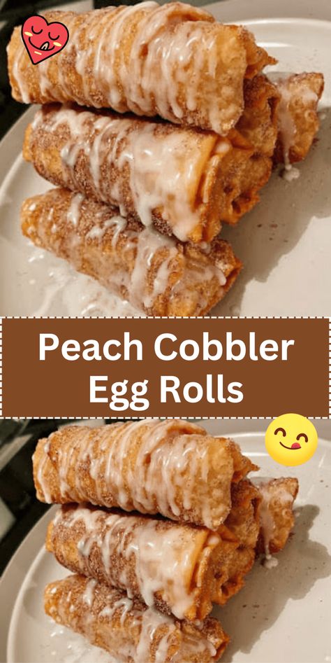 Peach Cobbler Egg Rolls Dessert Egg Rolls Recipe, Peach Cobbler Egg Rolls, Morning Fruit, Peach Dessert Recipes, Dessert Oreo, Egg Roll Recipes, Peach Desserts, Peach Cobbler Recipe, Fruit Bowls