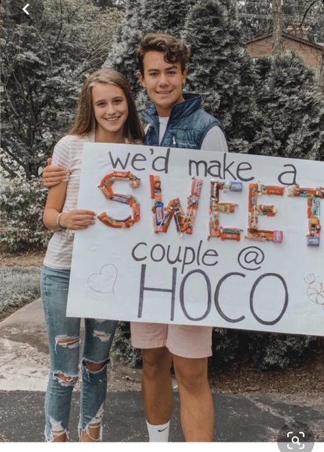 Best Prom Proposals, Hoco Signs, Cute Hoco Proposals, Prom Invites, Sweet Gestures, Homecoming Poster Ideas, Hills Pictures, Cute Promposals, High School Relationships