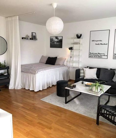 One Room House Decor, 30 M2 Apartment Interior Design, 675 Sq Ft Apartment, Mini Home Decor Ideas, Small Studio Apt Ideas, Studio No Kitchen Ideas, No Bedroom Apartment, One Bedroom Studio Apartment Ideas, Studio Apt Decor