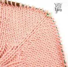 Knit Increase, Knitting Increase, Diy Crochet Top, Knitting Hacks, Knitting Help, Knitting Stitches Tutorial, Crocheting Patterns, Knitting Tips, Knit Stitches