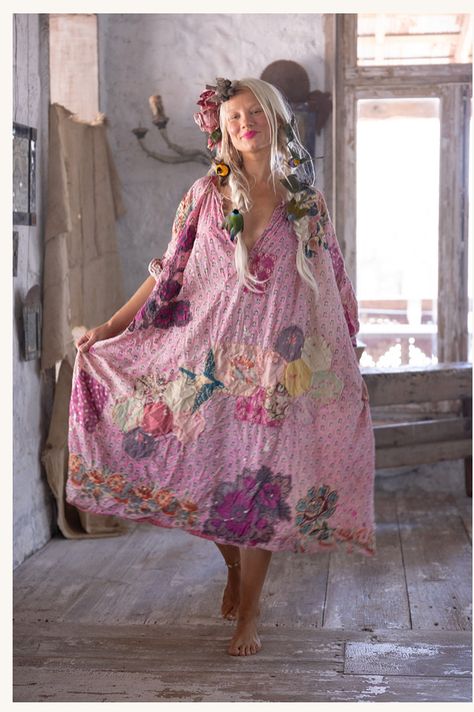 Planet Clothing, Dressmaking Patterns, Magnolia Pearl Clothing, Cotton Painting, Rosé Sister, Altered Clothing, Boho Outfit, European Dress, Paint Stains