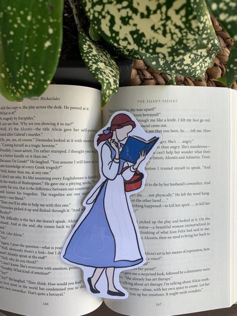 Bookish Princess Bookmark Handmade Bookmarks Diy, Creative Bookmarks, Bookmark Craft, Cute Bookmarks, Diy Bookmarks, Homecoming Makeup Looks, Book Markers, Makeup Homecoming, Kraf Diy