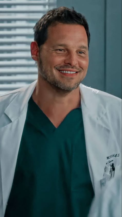 Alex From Greys Anatomy, Justin Chambers Greys Anatomy, Alex Greys Anatomy, Alex Karev Aesthetic, Greys Anatomy Alex Karev, Grey's Anatomy Wallpaper Iphone, Greys Anatomy Alex, Greys Anatomy Men, Grey's Anatomy Doctors