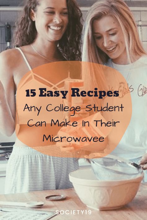 15 Easy Recipes Any College Student Can Make In Their Microwave - Society19 College Breakfast, Food College, Easy Microwave Recipes, Instant Food, Banana Baked Oatmeal, Parmesan Green Beans, Loaded Sweet Potato, Balanced Breakfast, College Meals