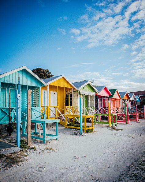 Antigua Honeymoon, Barbados Culture, Antigua And Barbuda Aesthetic, Carribean Sea, Antigua And Barbuda Photography, Antigua Caribbean, Caribbean Vibes, Middle America, Antigua And Barbuda Flag