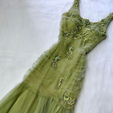 Light Green Fairy Dress, Maxi Fairy Dress, Moss Green Wedding Dress, Unique Green Dress, Green Fairy Dress Aesthetic, Forest Fairy Dress Aesthetic, Fairy Maxi Dress, Green Fairy Core Dress, Green Dress Fairycore