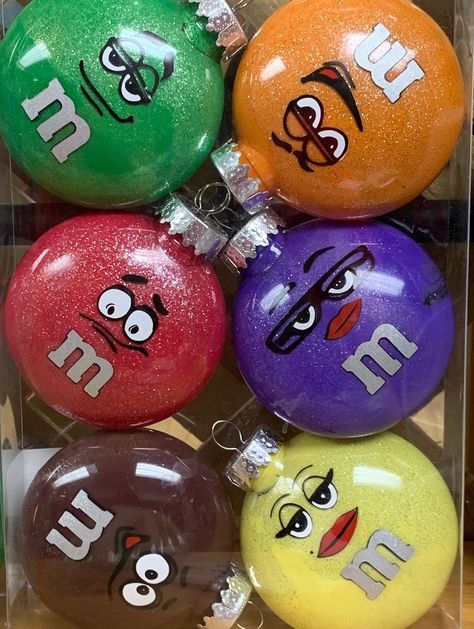 M M Ornaments, Disney Diy Christmas Ornaments, Candy Christmas Ornaments, Character Ornaments, Mickey Mouse Christmas Tree, Christmas Ornaments Handmade, Diy Christmas Ornaments Easy, Candy Ornaments, Sale Ideas