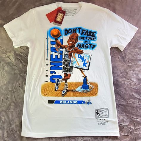 Shaquille O'neal Orlando Size S Magic Nba T Shirt By Mitchell & Ness. Fast Shipping By Usps. ((Clo) Nba Shirt, 90s Nba, Airbrush T Shirts, Nba T Shirts, Vintage Nba, Nba Shirts, Patches Shirt, College Shirts, Sports Graphics