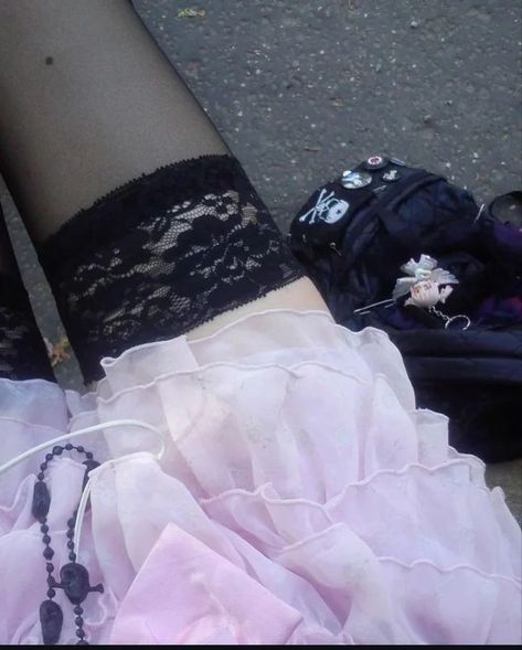 Pastel Goth Aesthetic, Alt Aesthetic, Pink Goth, Under Your Spell, Pastel Grunge, Kawaii Goth, Goth Aesthetic, Soft Grunge, Grunge Aesthetic