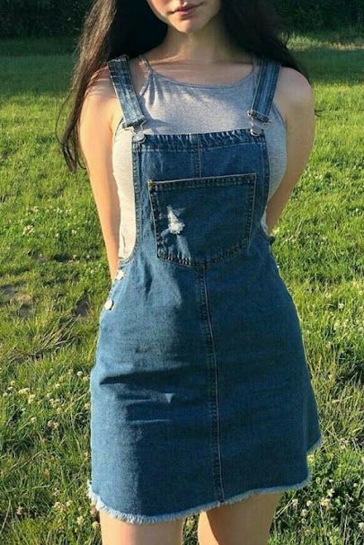 Dungarees Outfit, Smart Casual Women Outfits, Cute Dress Outfits, Everyday Fashion Outfits, Casual Day Outfits, Quick Outfits, Easy Trendy Outfits, Looks Chic, Cute Simple Outfits