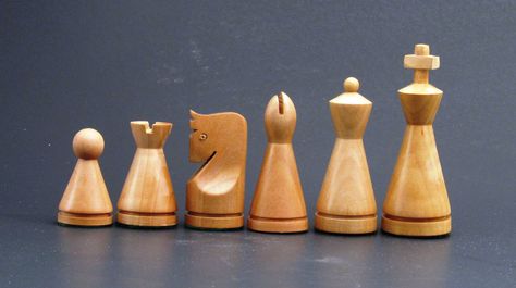 Tre Kunst, Wooden Chess Pieces, Lego Christmas, Carved Spoons, Wood Turning Lathe, Turning Projects, Wood Chess, Lathe Projects, Wood Turning Projects