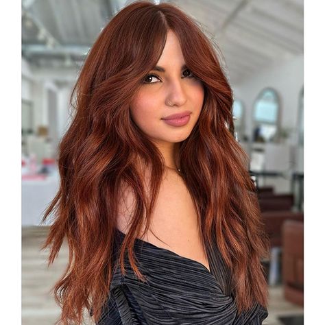 Tan Skin With Red Hair, Old Money Red Hair, Ginger Hair On Brown Skin, Medium Red Hair, Gala Hair, Lady Locks, Copper Brown Hair, Hair Caramel, Autumn Hair